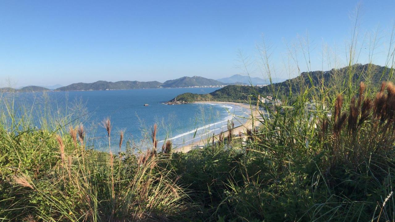 De Quatro Ilhas A 50 Metros Do Mar Bombinhas