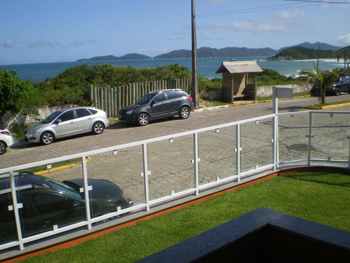 De Quatro Ilhas A 50 Metros Do Mar *