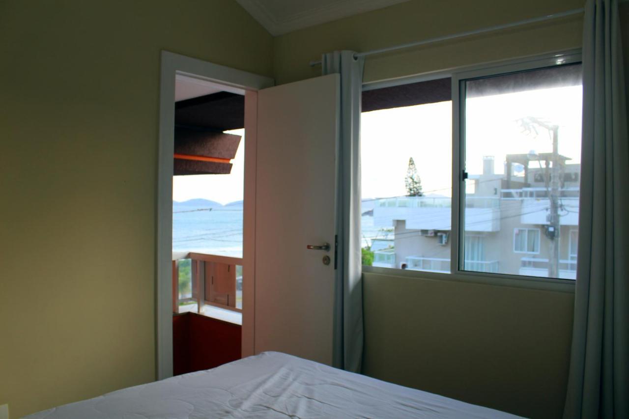 De Quatro Ilhas A 50 Metros Do Mar Apartment